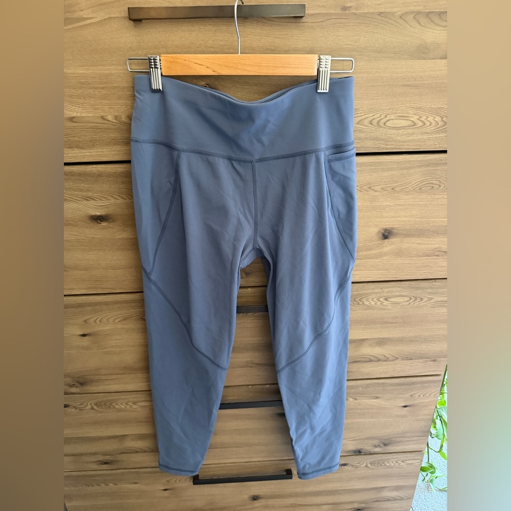 Sweaty Betty Power 7/8 Leggings in Blue size 8/10